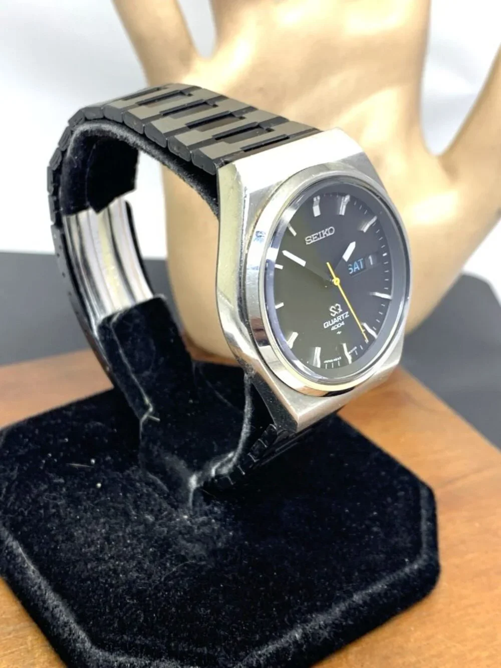 Seiko SQ 4004 Men's Watch 4633-6019 Vintage 1977 Quartz Black Dial Day Date 37mm